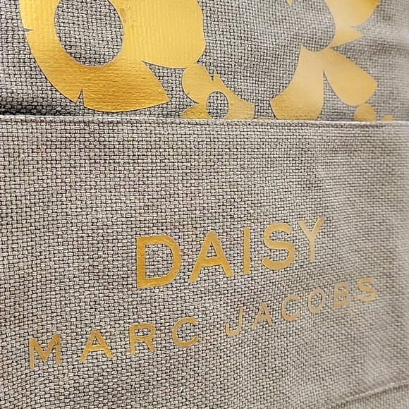 DAISY Marc Jacobs Burlap Tote NWOT (new without the tags) - Picture 6 of 10